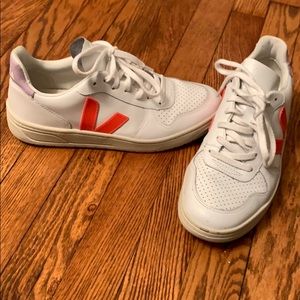 Size 39/US 8 Veja x Madewell V-10 Leather Sneakers